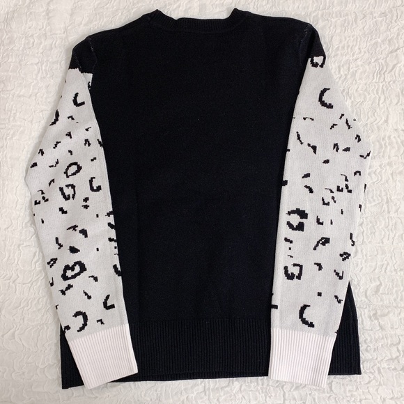 Sale♥️Snow Leopard Black Cotton Sweater 😍😍 - Picture 3 of 5